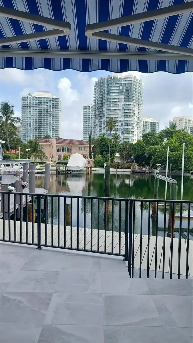 255 Poinciana Dr # 605, Sunny Isles Beach FL 33160 photo 3