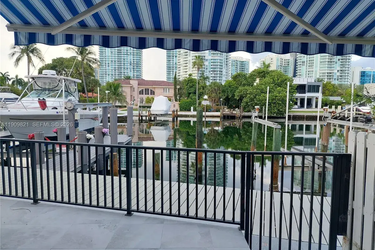 255 Poinciana Dr # 605, Sunny Isles Beach FL 33160