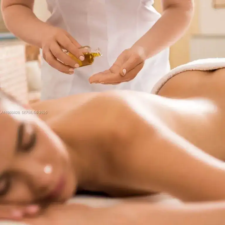 Newly Built Turn-Key Spa in High-Traffic Shopping, Doral FL 33172 photo 5