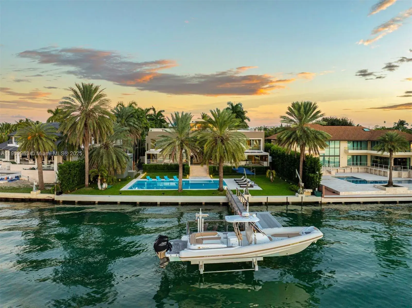 360 Harbor Dr, Key Biscayne FL 33149