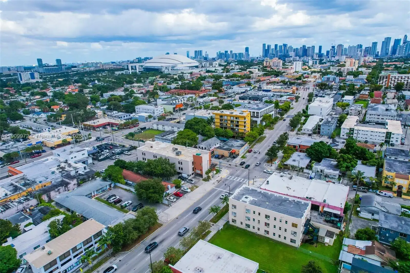 1901 SW 1st St, Miami FL 33135 photo 2