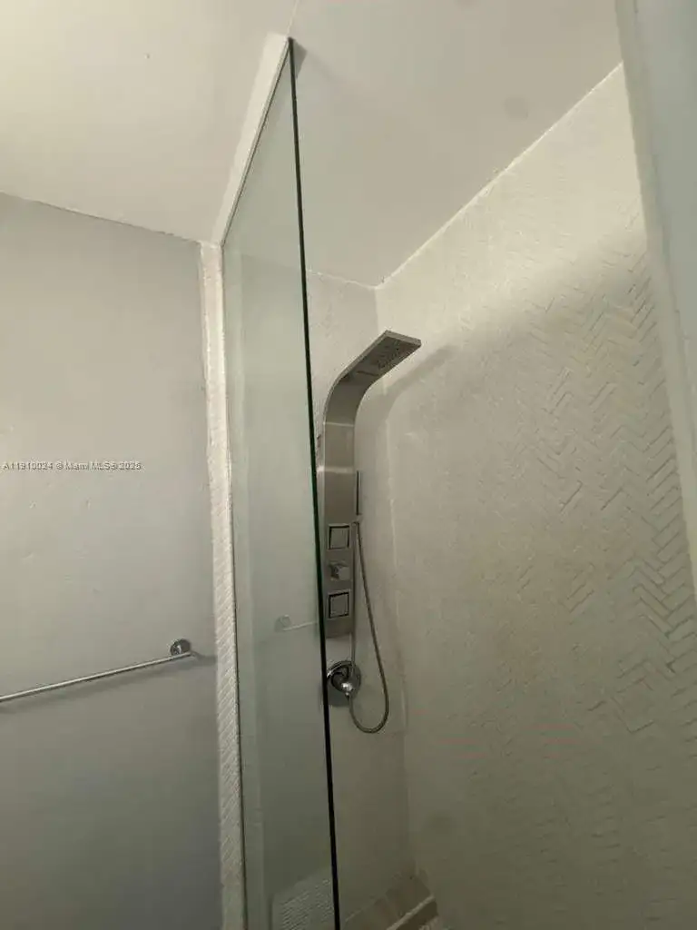 319 W 28th St # 15, Miami Beach FL 33140 photo 5
