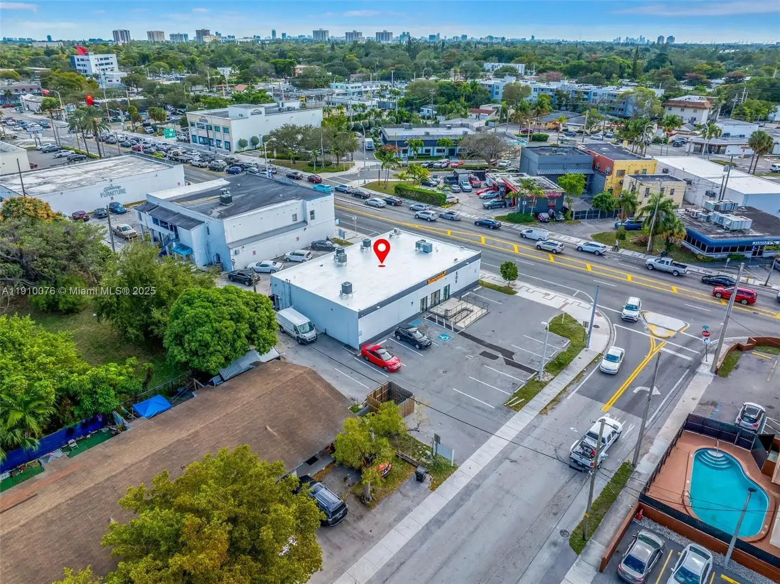 505 NE 125th St, North Miami FL 33161 photo 2