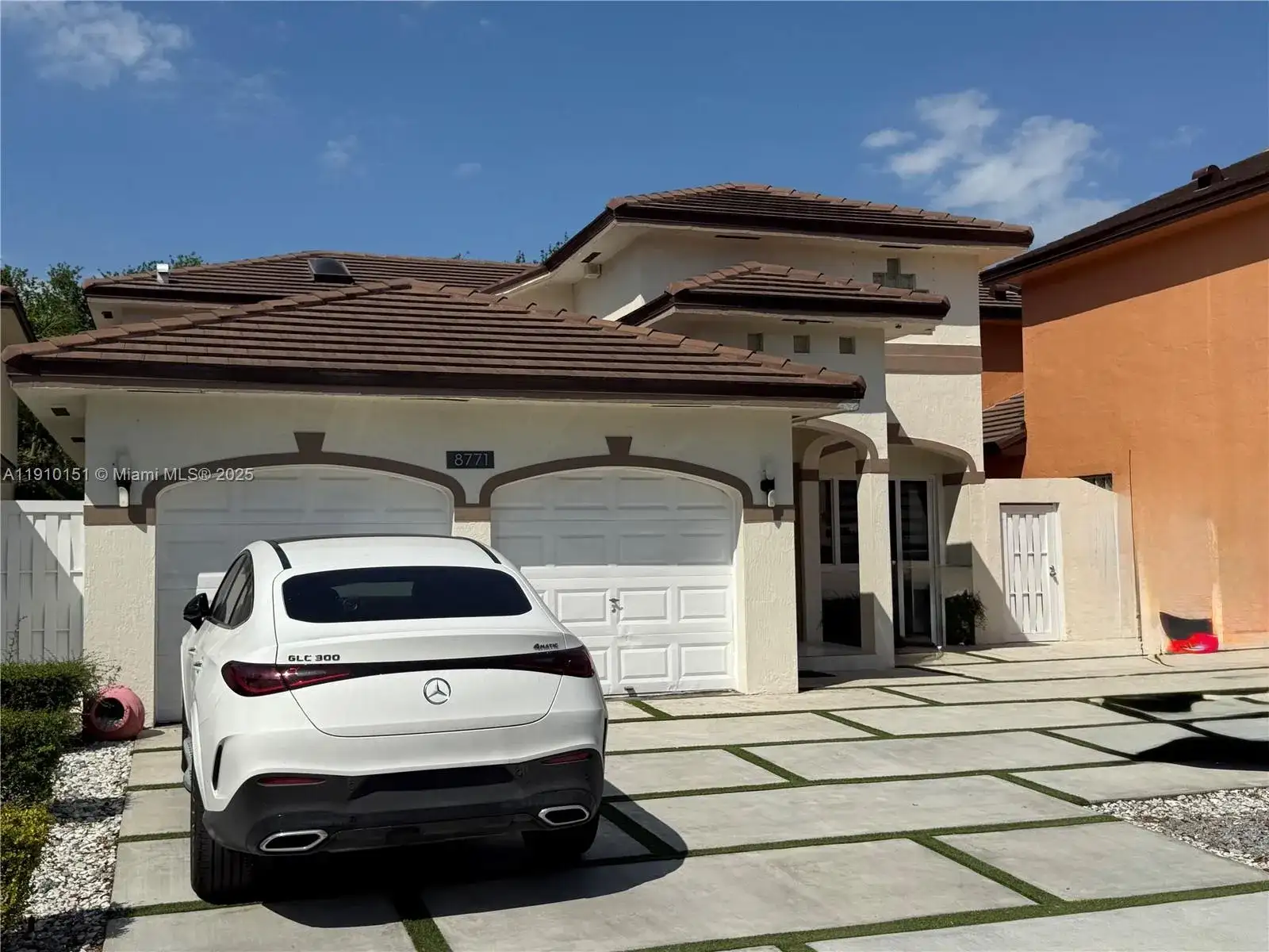 8771 NW 153rd Ter, Miami Lakes FL 33018 photo 2