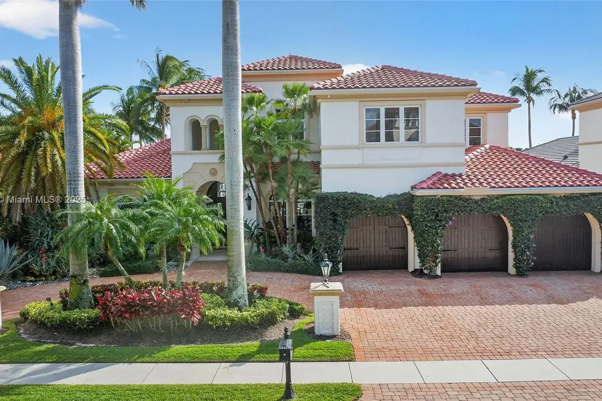 678 Hermitage Cir, Palm Beach Gardens FL 33410