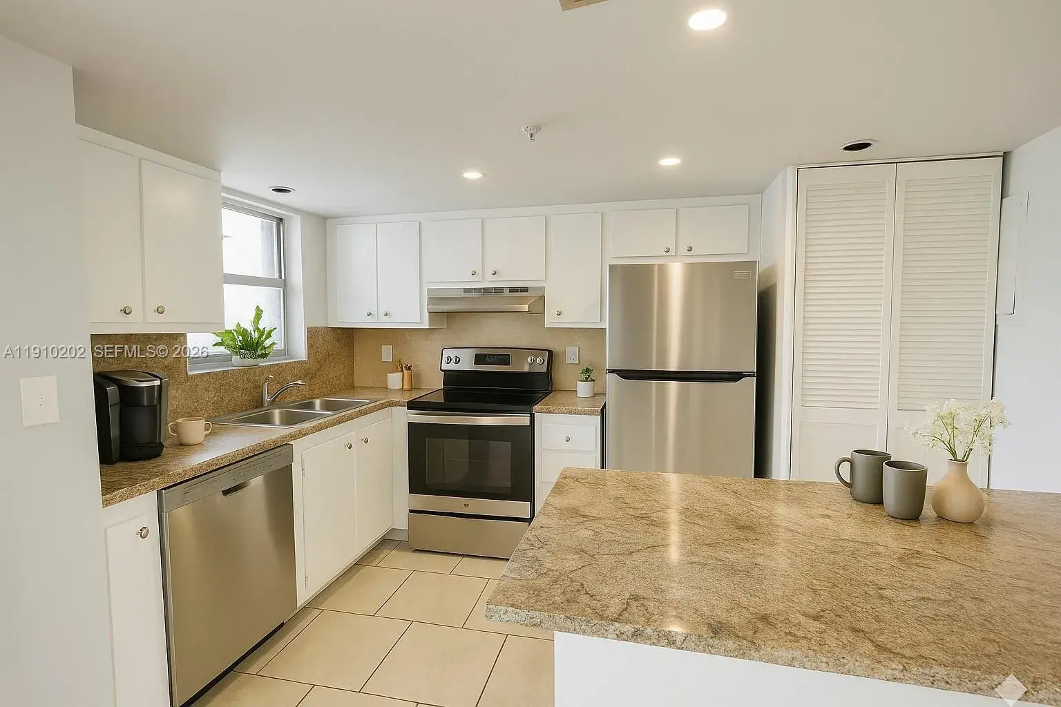 555 NE 30th St # 203, Miami FL 33137