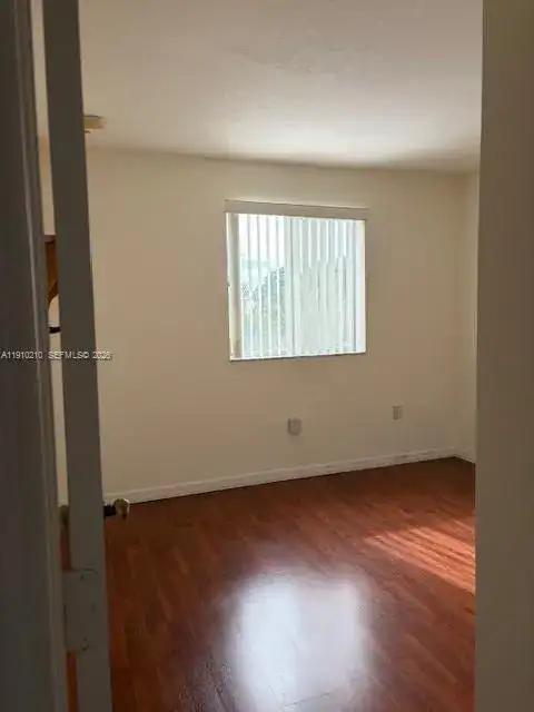 16204 SW 60th Ter, Miami FL 33193 photo 3