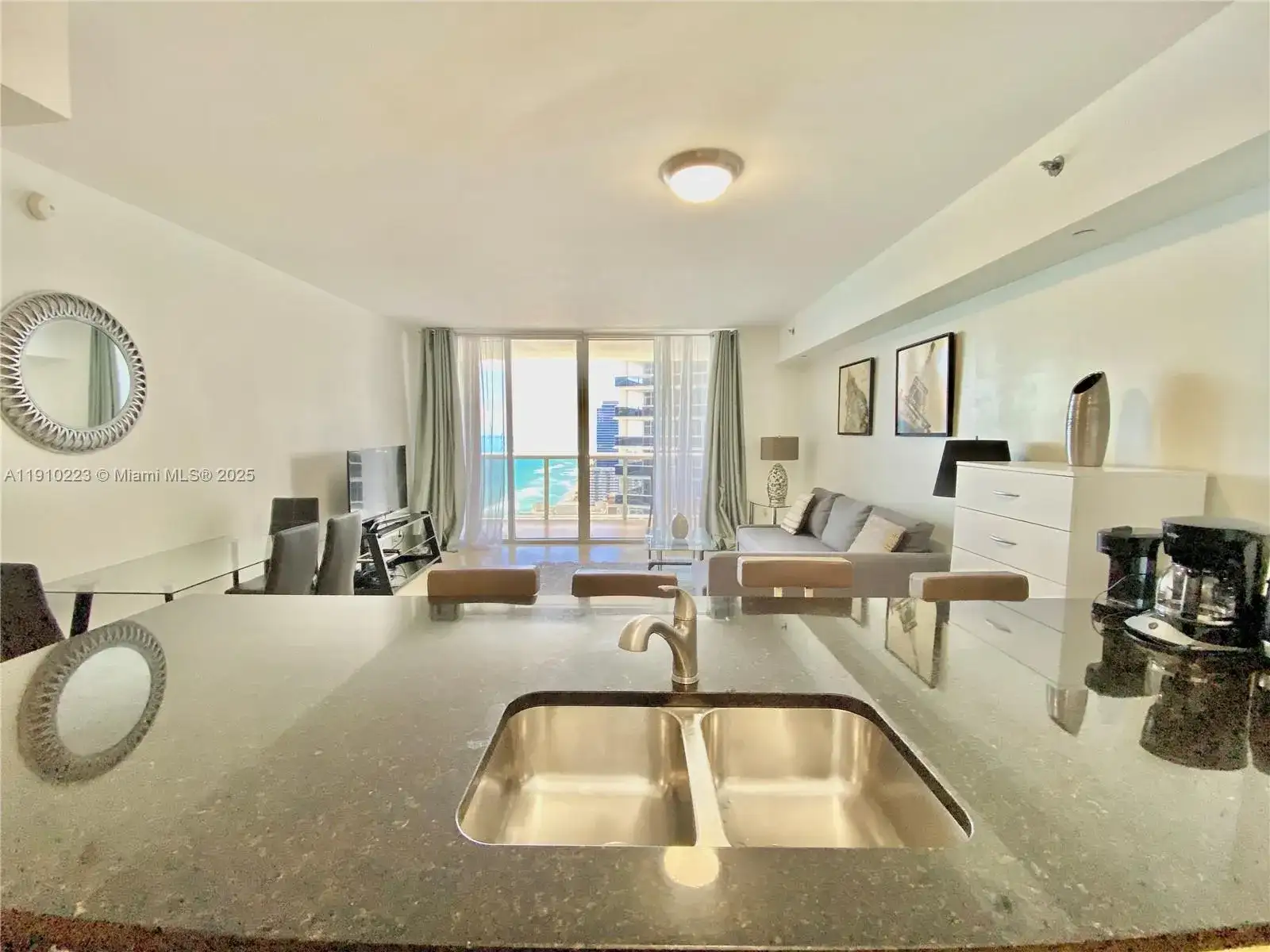 1830 S Ocean Dr # 3605, Hallandale Beach FL 33009 photo 4