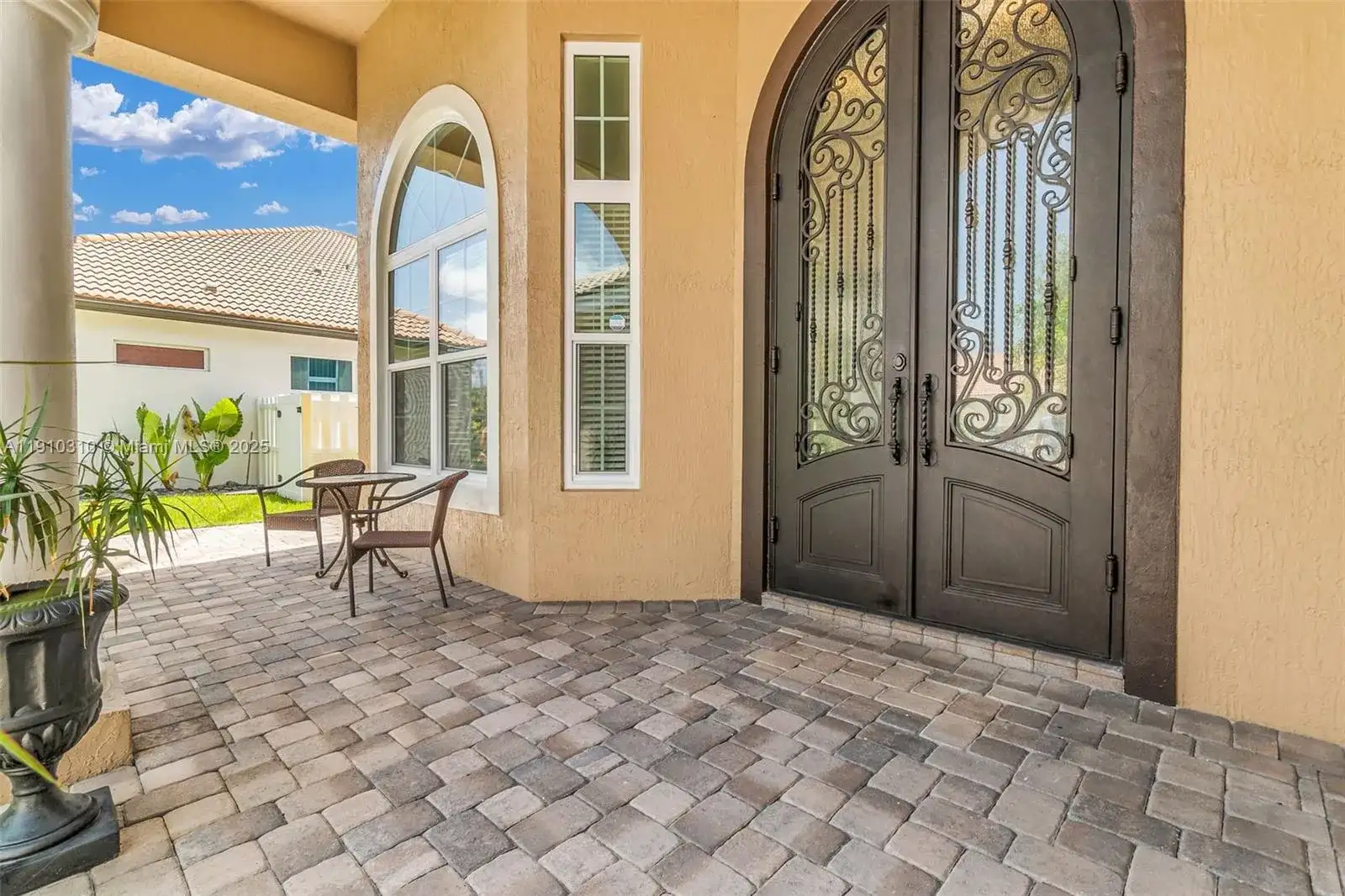 15974 SW 16th St, Pembroke Pines FL 33027 photo 4