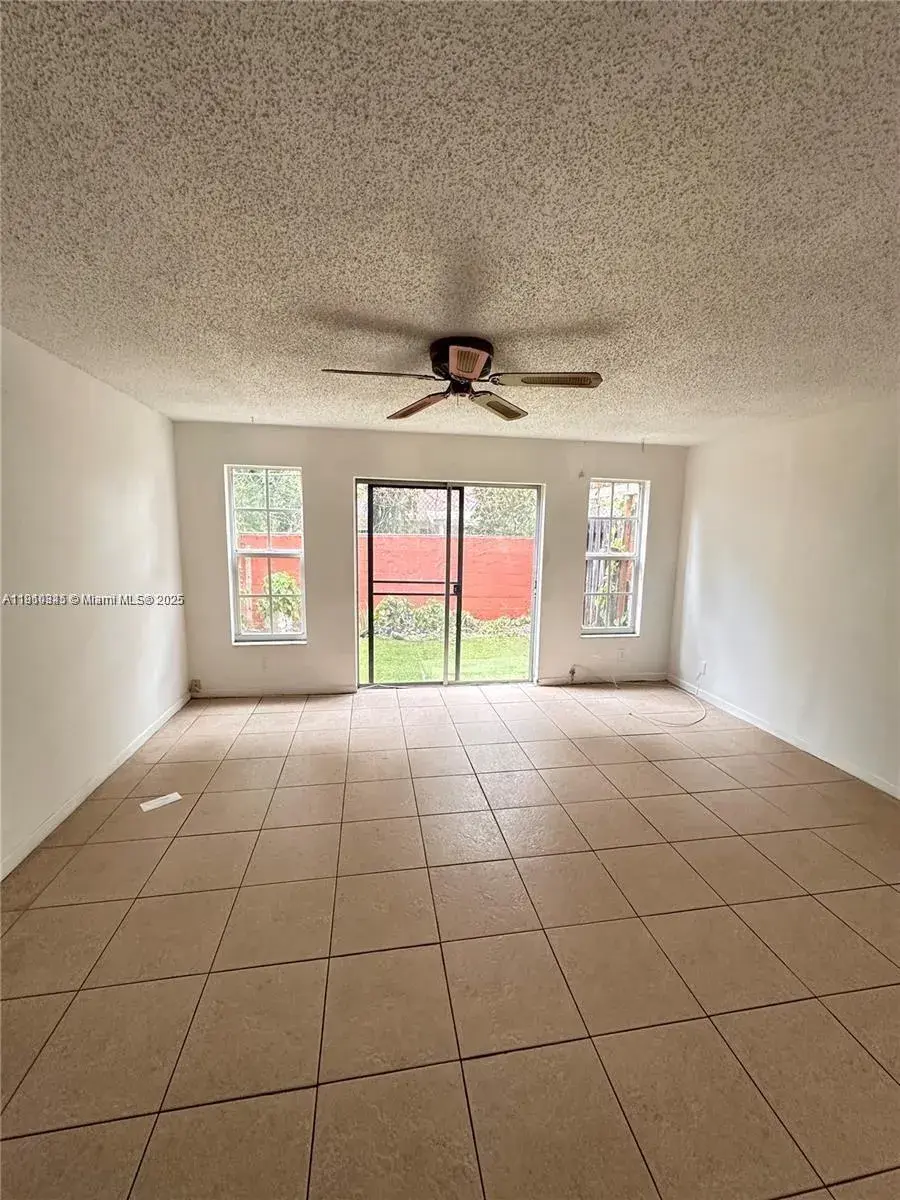 680 Tennis Club Dr # 107, Fort Lauderdale FL 33311