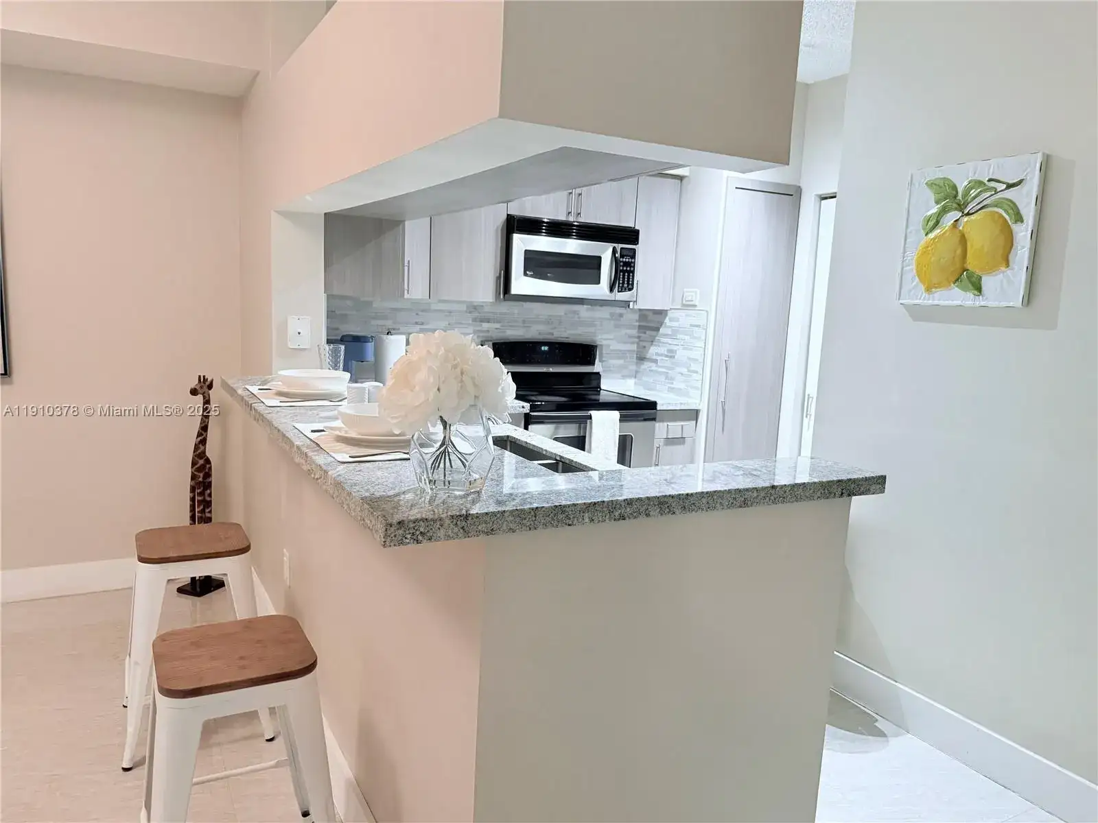 17150 N Bay Rd # 2102, Sunny Isles Beach FL 33160 photo 3