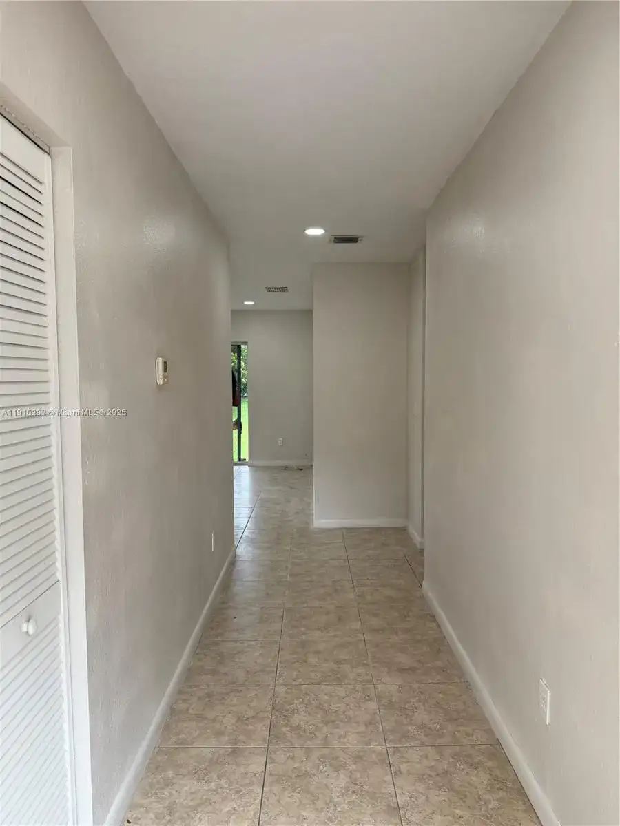 7612 NW 38th Ct # 13, Davie FL 33024 photo 3