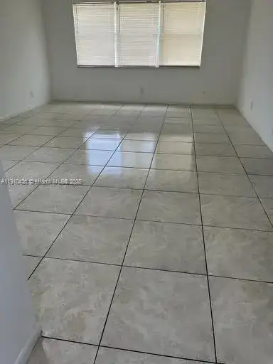 540 SE 2nd Ave # J3, Deerfield Beach FL 33441 photo 3