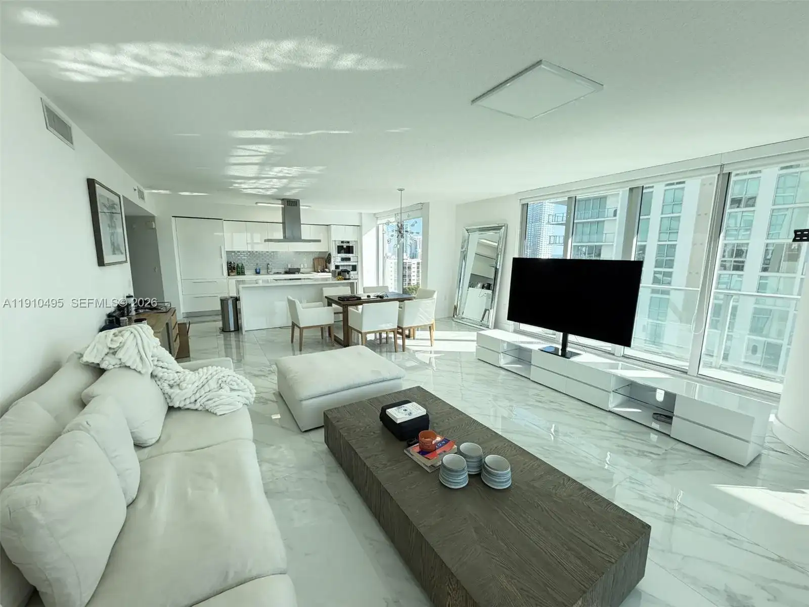 330 Sunny Isles Blvd # 1008, Sunny Isles Beach FL 33160 photo 4