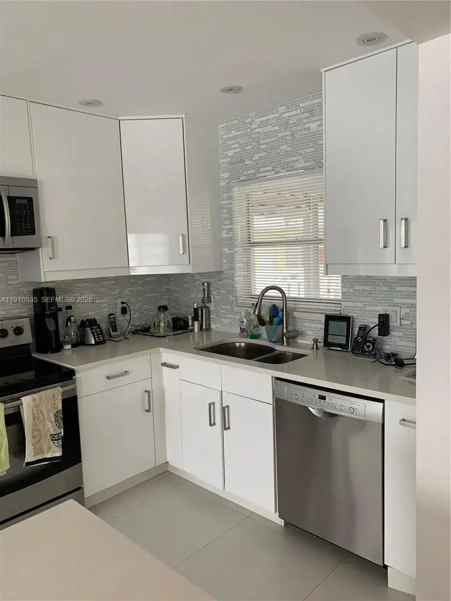 1501 Arthur St # 10, Hollywood FL 33020 photo 5