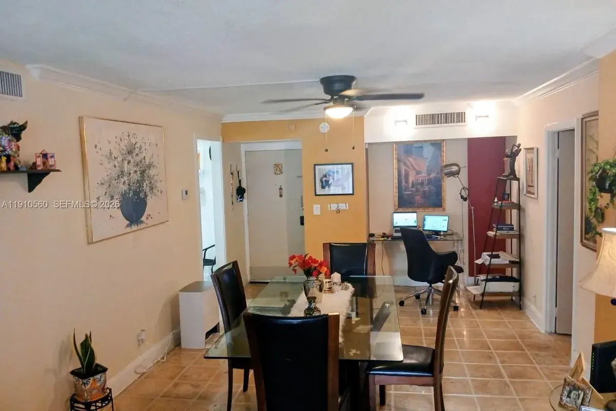 3101 N Country Club Dr # 101, Aventura FL 33180