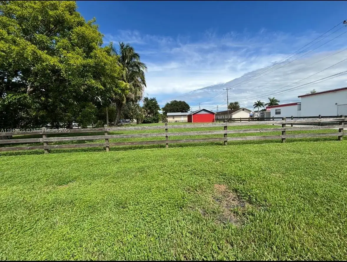 441 W Sugarland Hwy, Clewiston FL 33440 photo 5