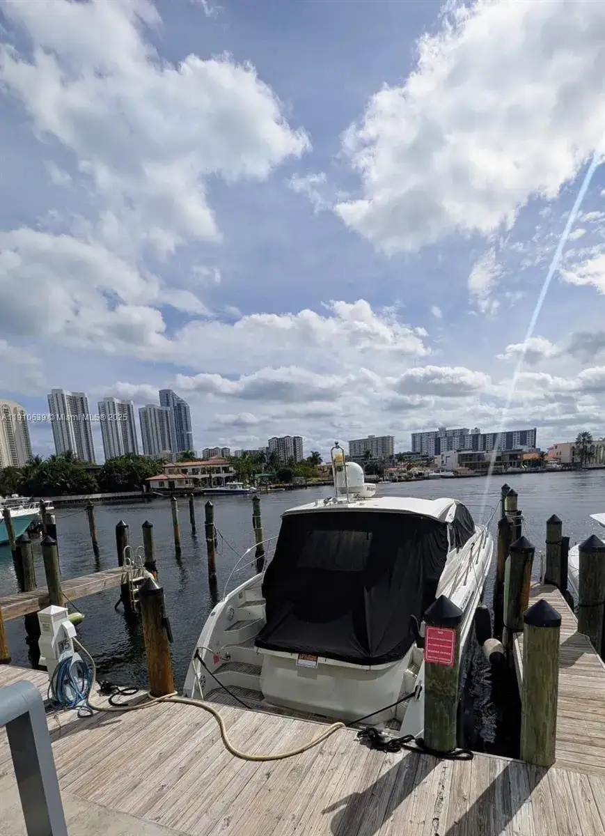 400 Sunny Isles Blvd, Sunny Isles Beach FL 33160