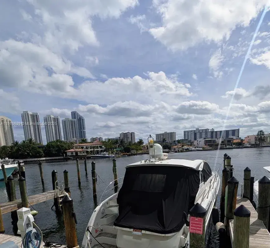 400 Sunny Isles Blvd, Sunny Isles Beach FL 33160
