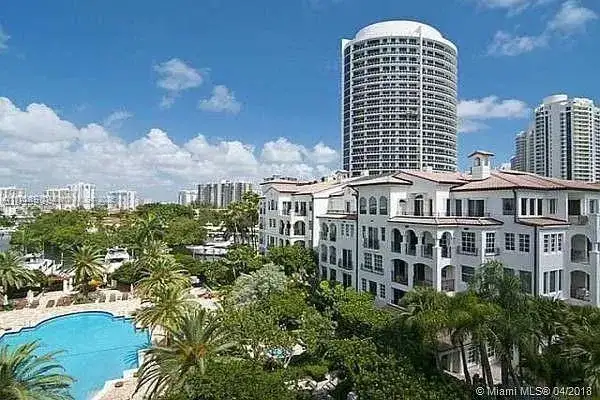 3900 Island Blvd # 303, Aventura FL 33160 photo 2