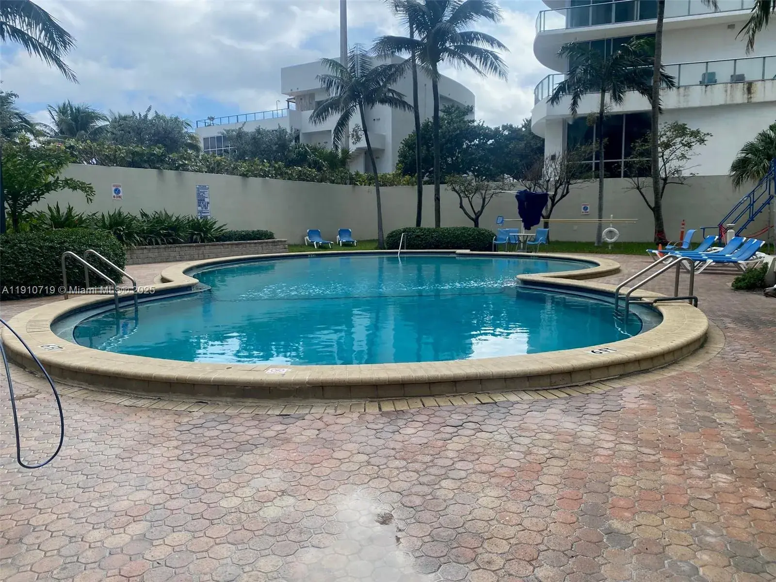 4001 S Ocean Dr # 14F, Hollywood FL 33019