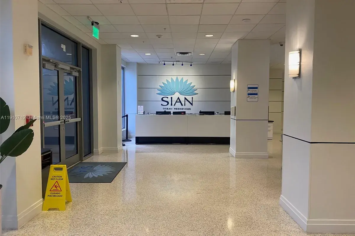 4001 S Ocean Dr # 14F, Hollywood FL 33019