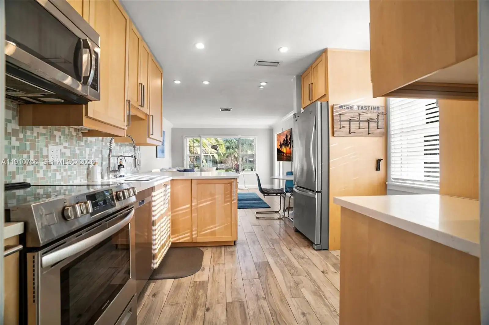1611 Mayo St, Hollywood FL 33020 photo 2