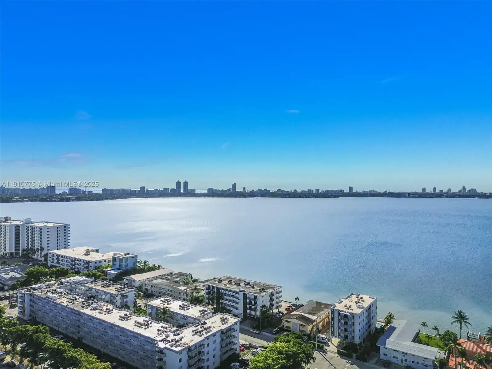 1820 S Treasure Dr # 203D, North Bay Village FL 33141 photo 3