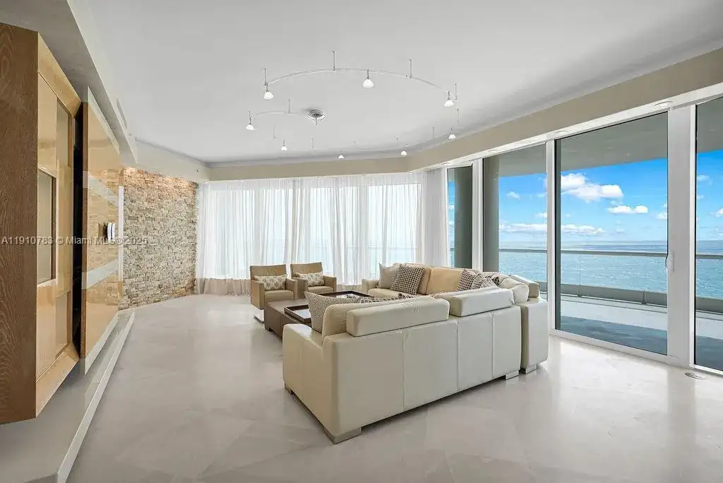 Collins Ave, Sunny Isles Beach FL 33160 photo 3