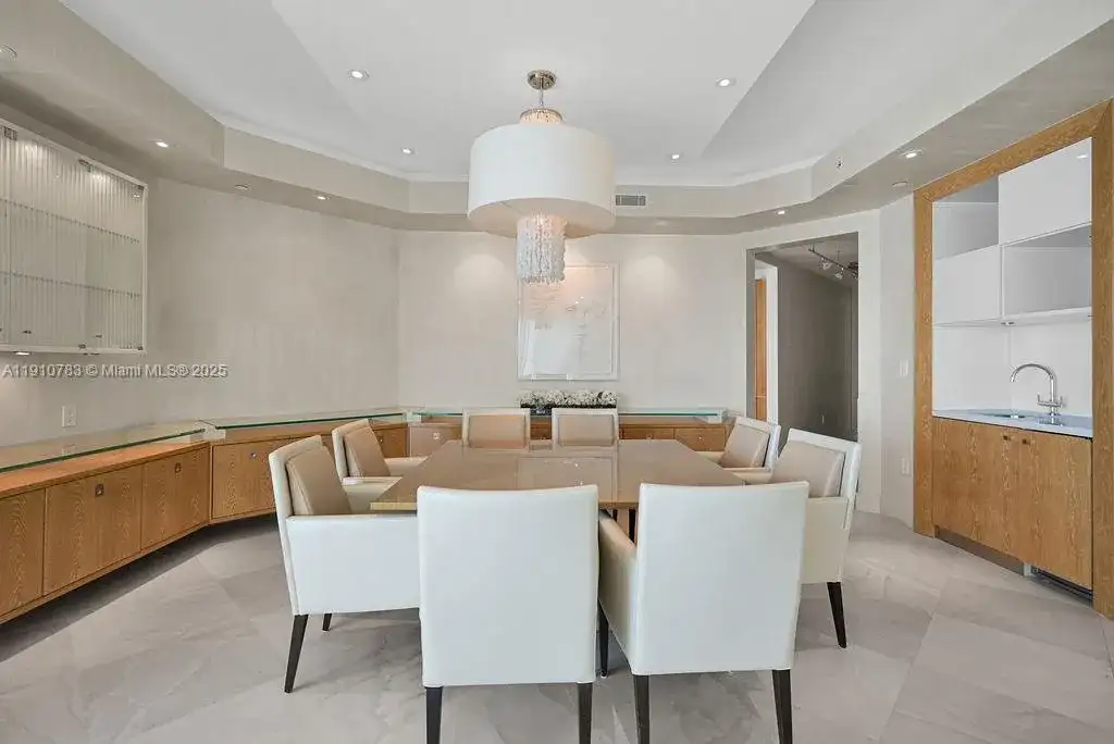 Collins Ave, Sunny Isles Beach FL 33160 photo 4