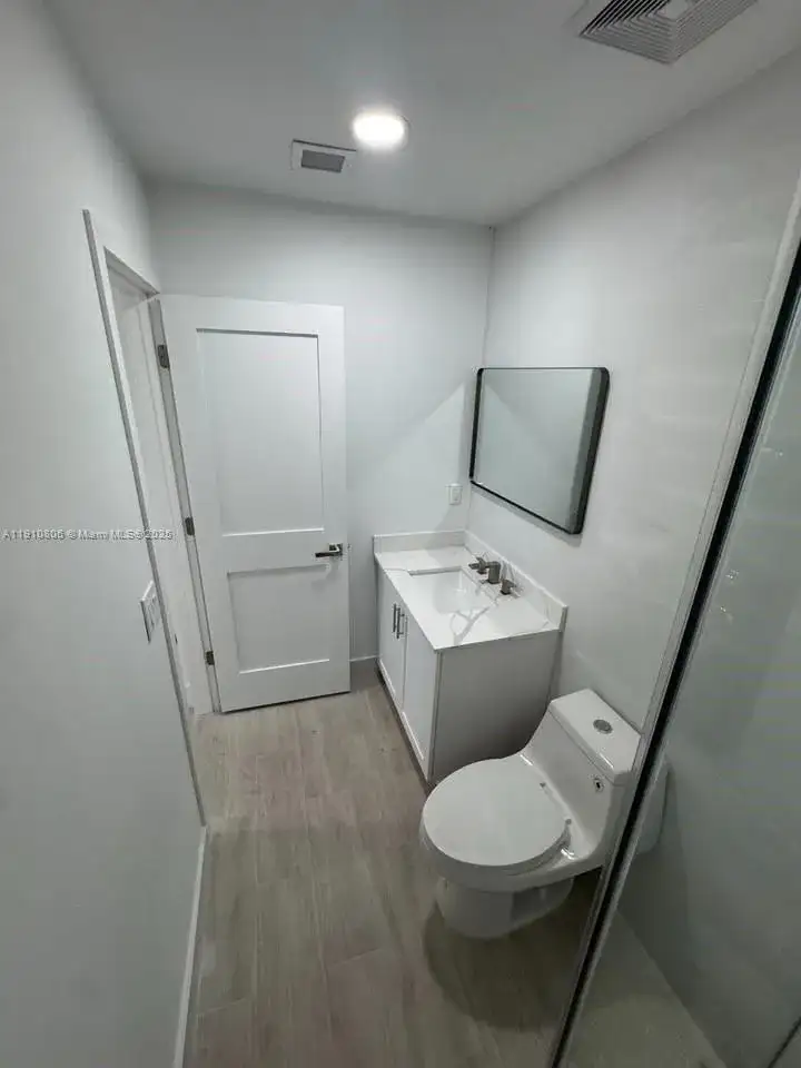1670 SW 11th Ter, Miami FL 33135 photo 5