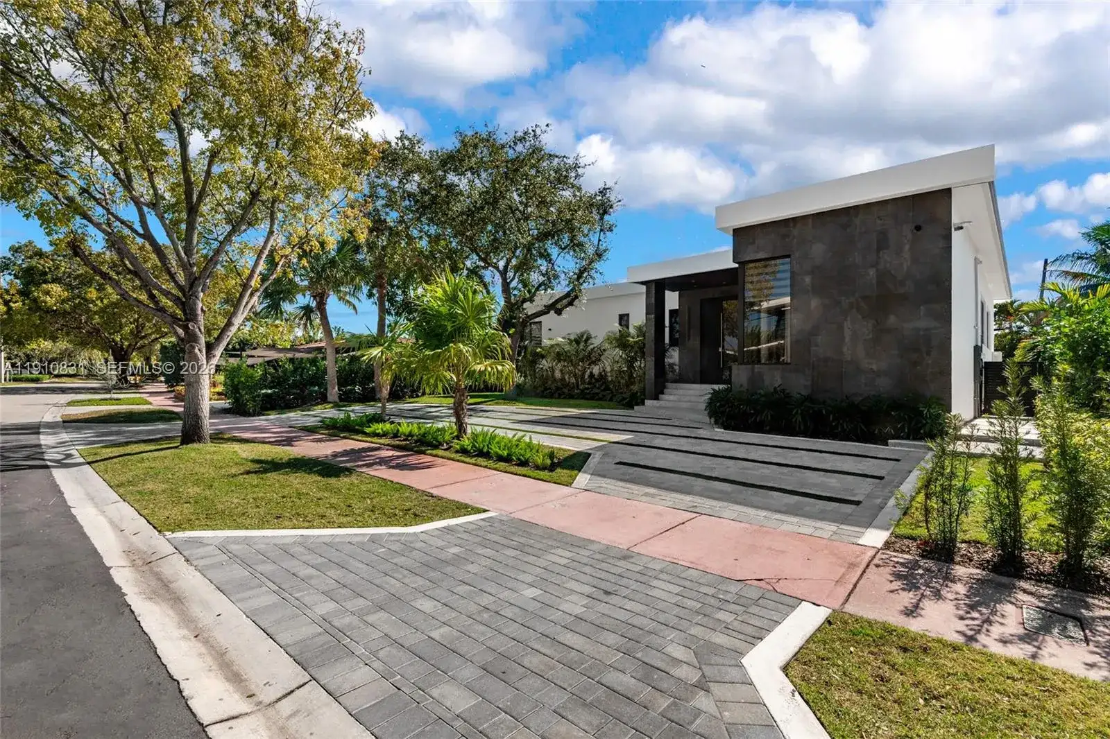 270 N Shore Dr, Miami Beach FL 33141 photo 5