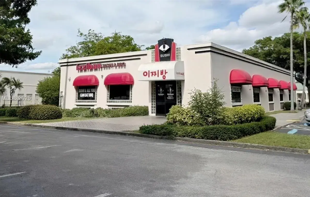 7225 W OKALAND PARK BLVD, Lauderhill FL 33313