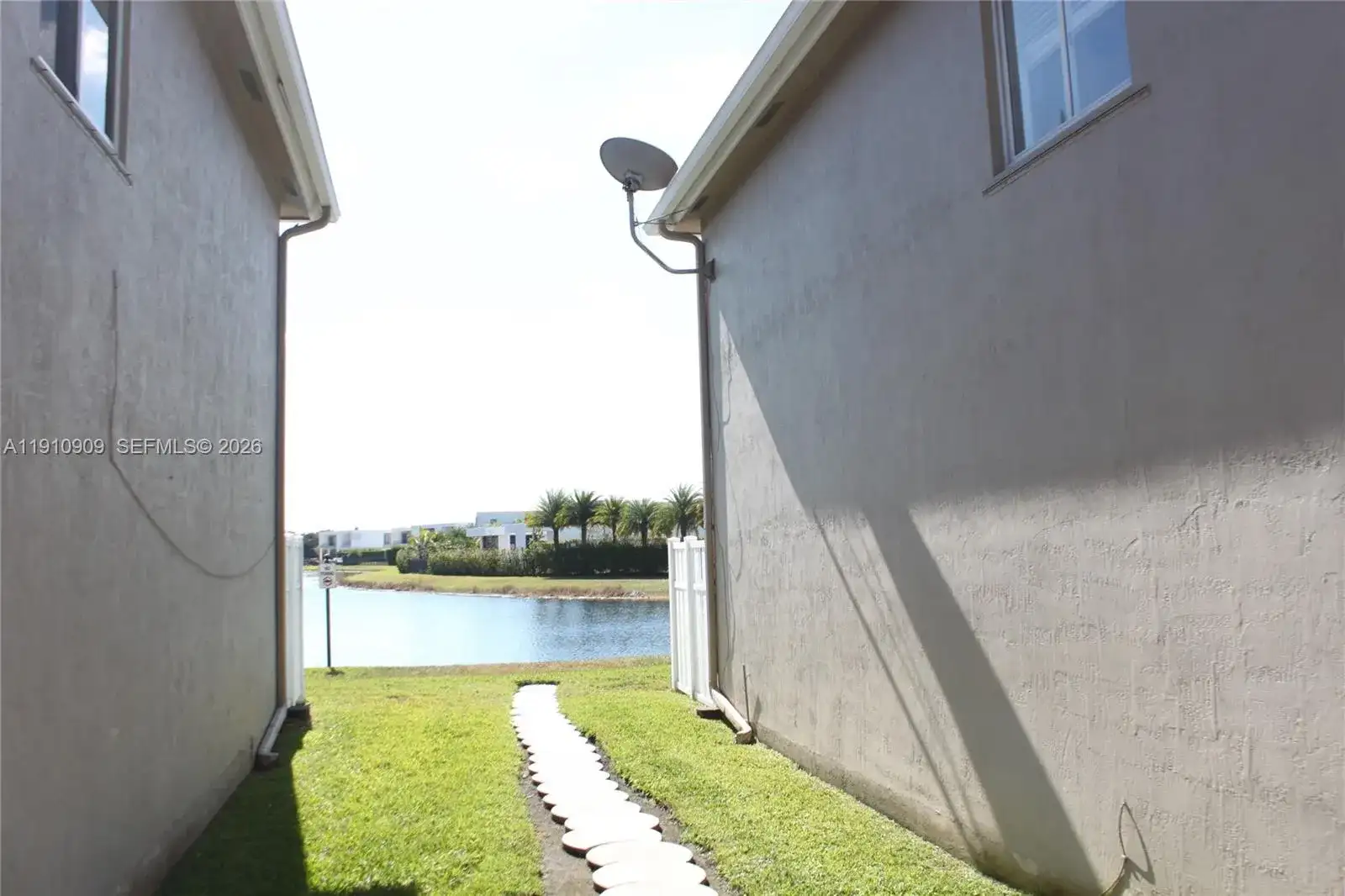 180 Riviera Cir # 5, Weston FL 33326 photo 4
