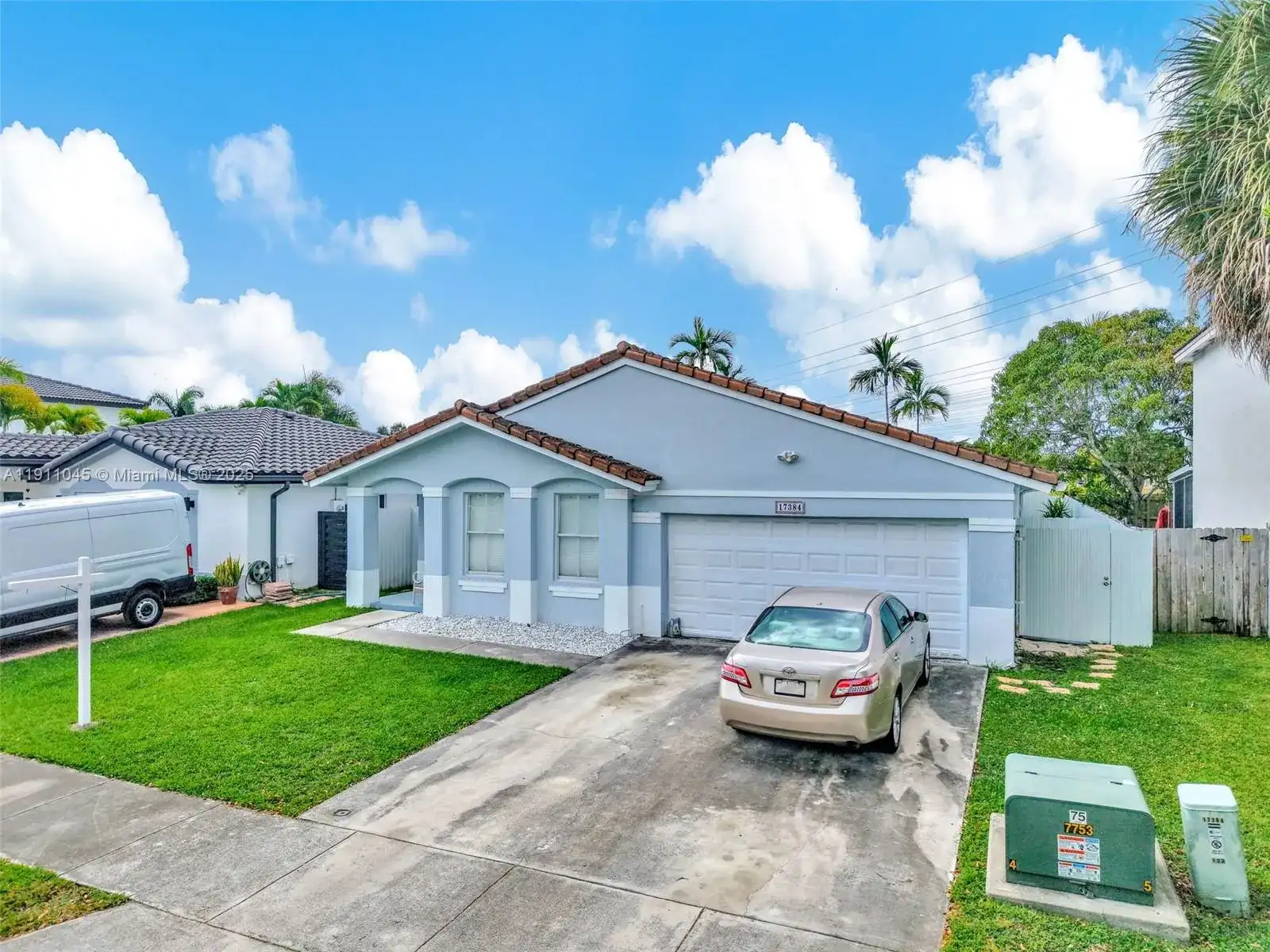 17384 SW 138th Ct, Miami FL 33177 photo 2