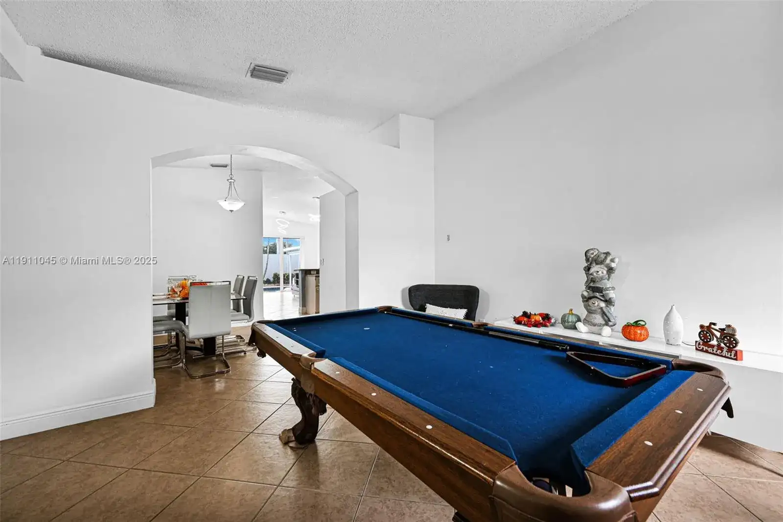 17384 SW 138th Ct, Miami FL 33177 photo 4