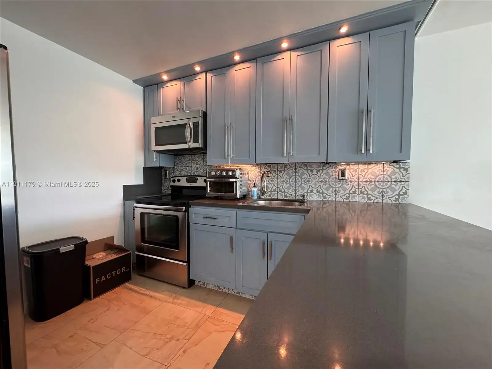 8233 Harding Ave # 403, Miami Beach FL 33141 photo 3