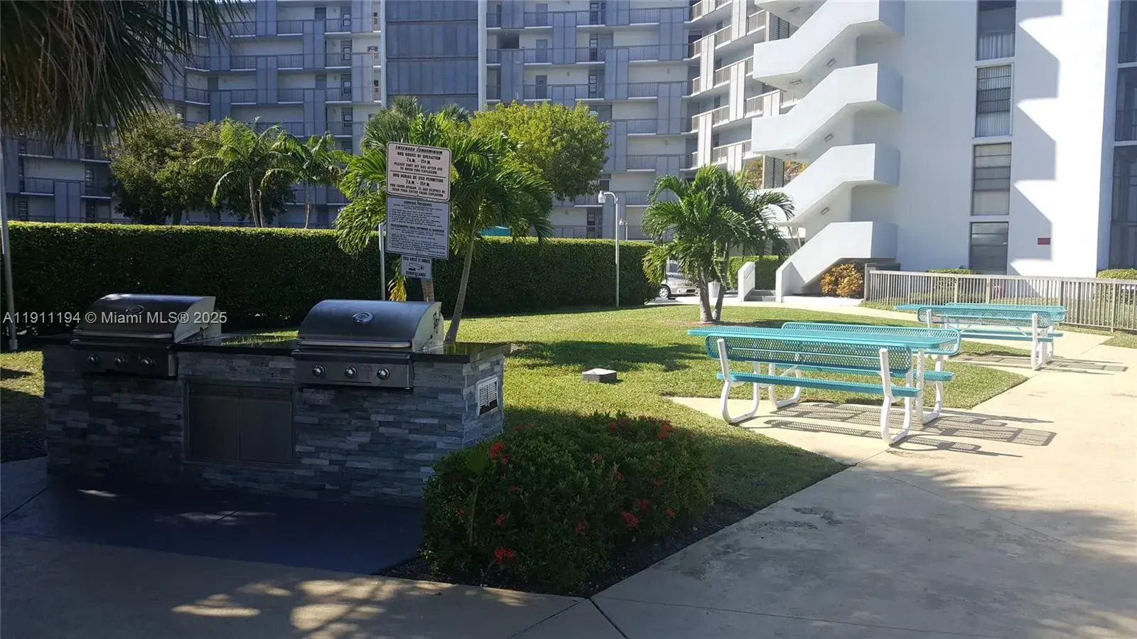3401 N Country Club Dr # 412, Aventura FL 33180