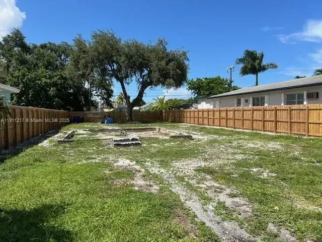 2411 Cleveland St, Hollywood FL 33020 photo 5
