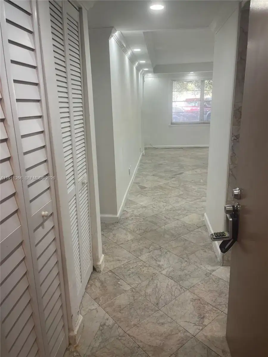 4374 NW 9th Ave # 1H, Deerfield Beach FL 33064 photo 4