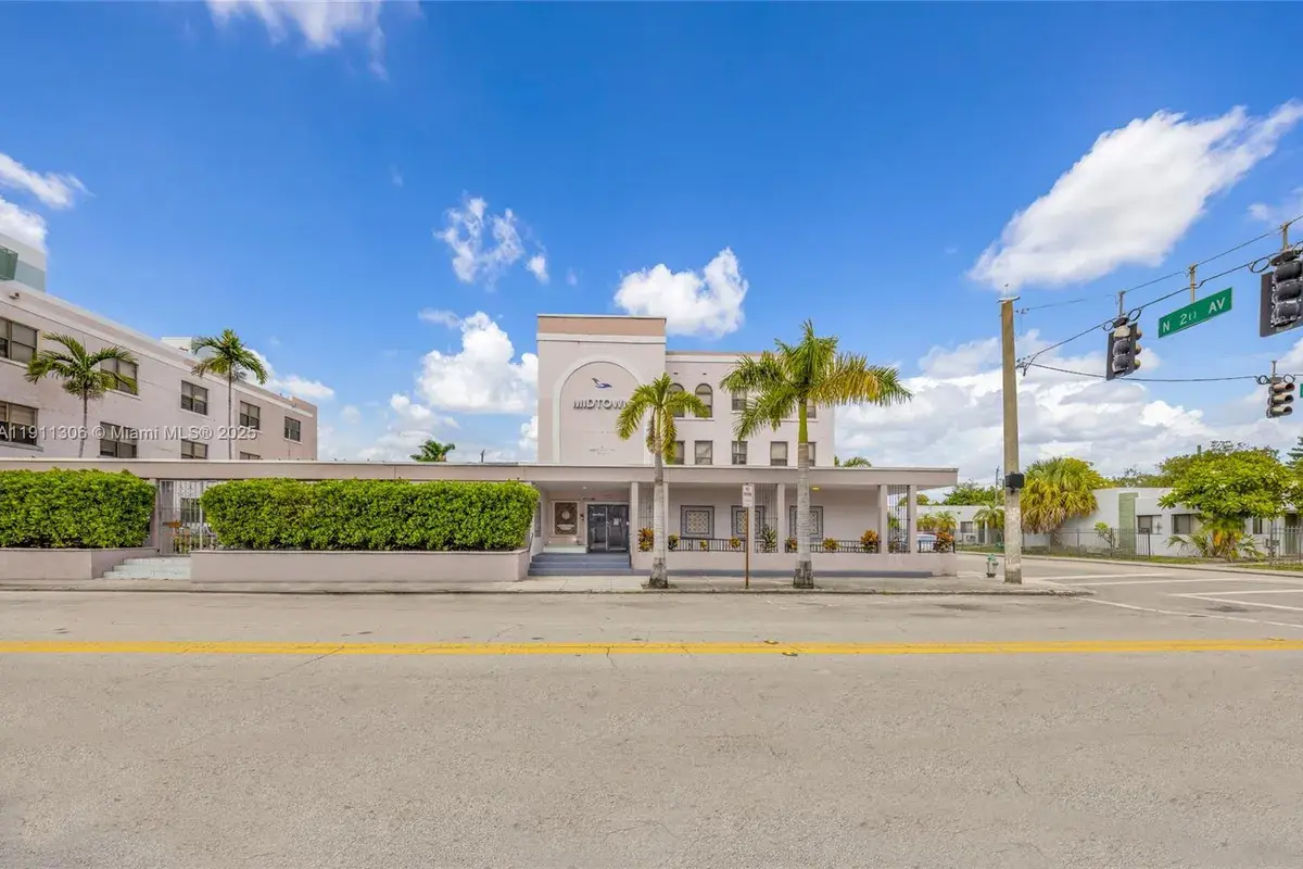 2001 Polk St, Hollywood FL 33020