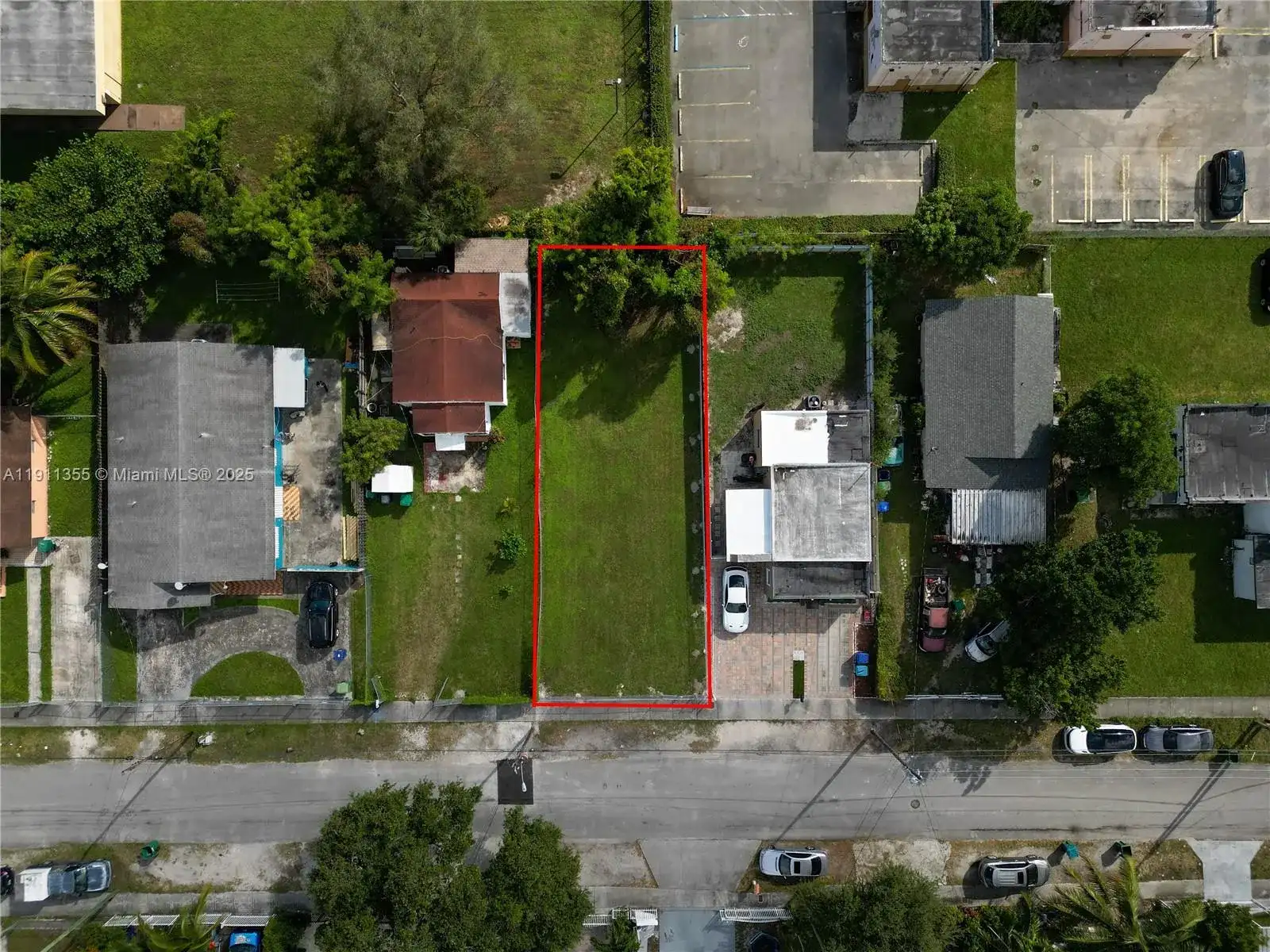 2368 NW 55th St, Miami FL 33142 photo 2