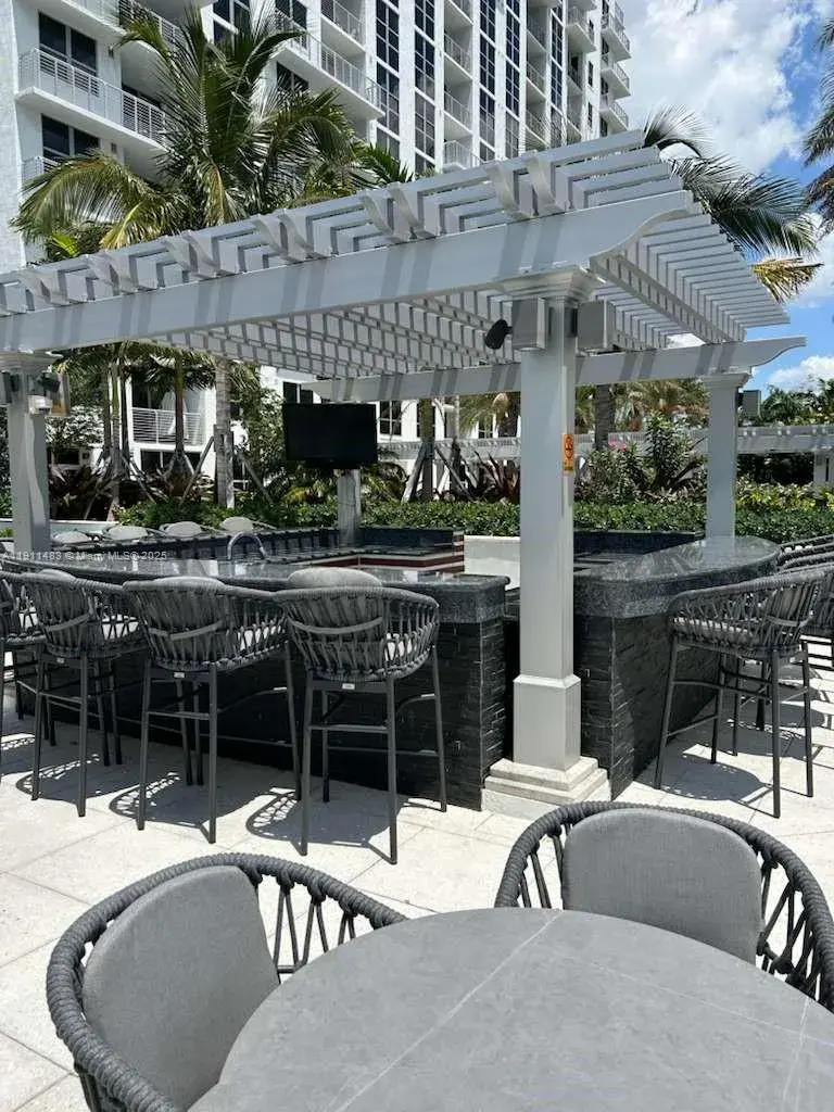 1776 Polk St # 1017, Hollywood FL 33020