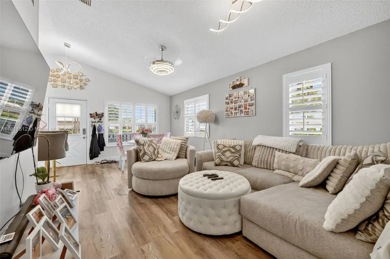 210 NW Zanzibar Pl, Port St. Lucie FL 34986 photo 4