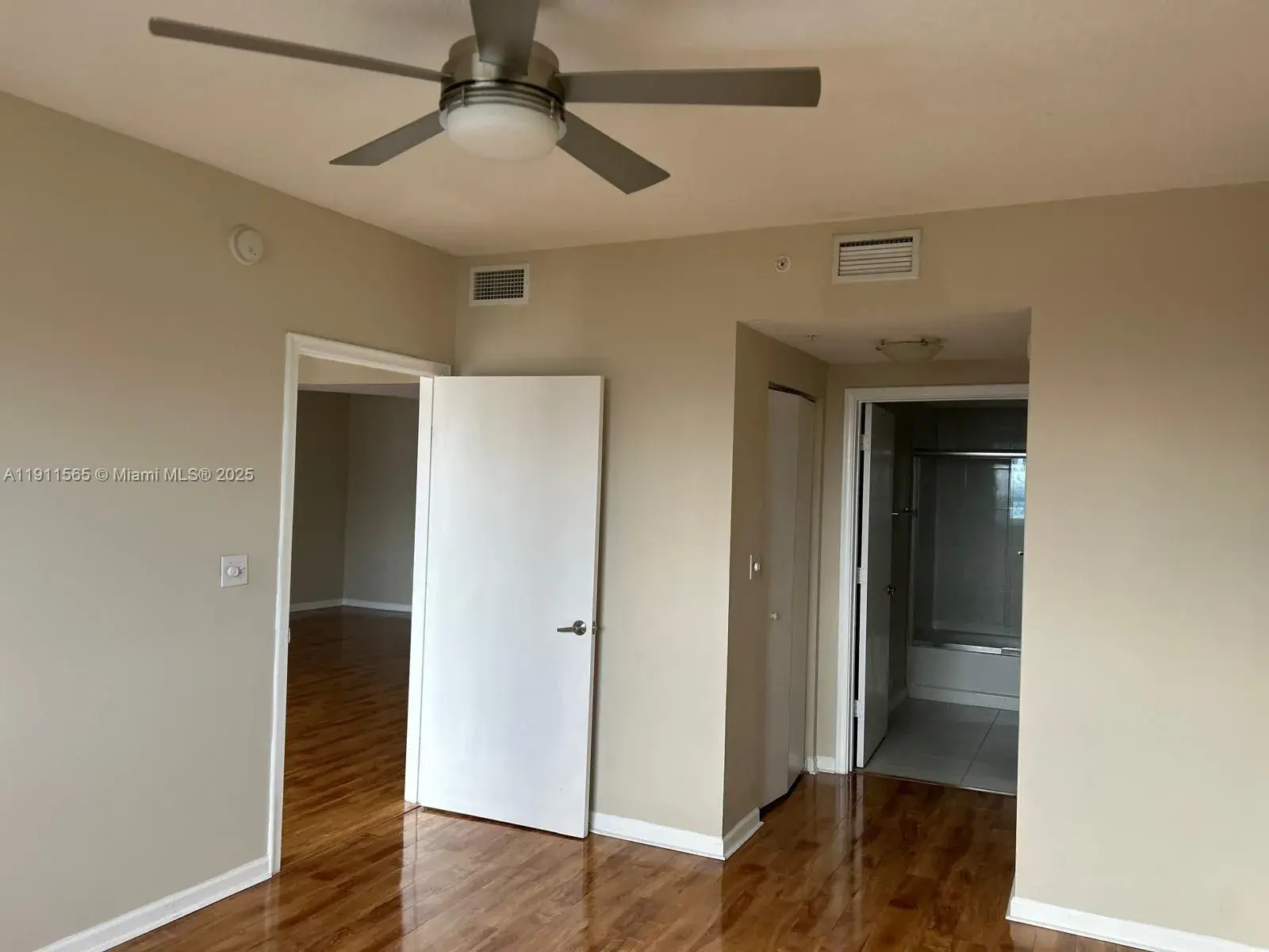 18800 NE 29th Ave # 913, Aventura FL 33180