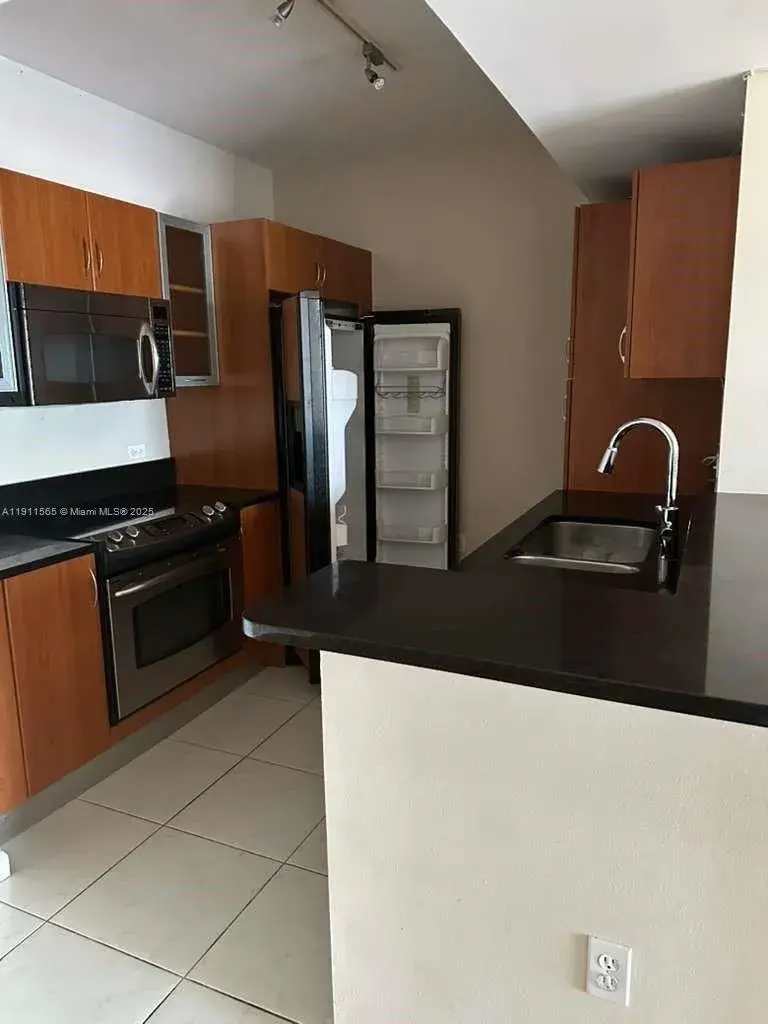 18800 NE 29th Ave # 913, Aventura FL 33180