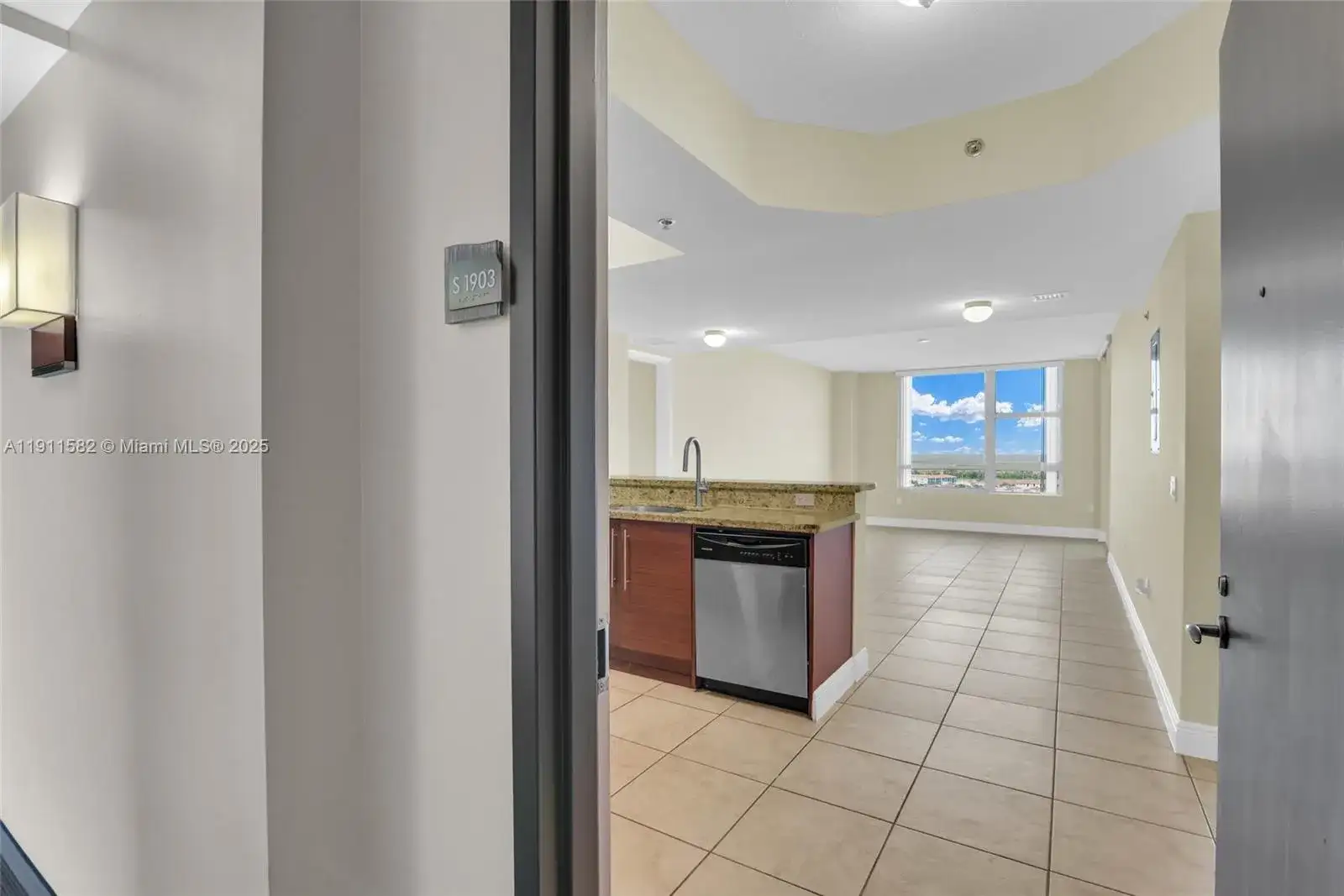 2681 N Flamingo Rd # 1903S, Sunrise FL 33323 photo 4
