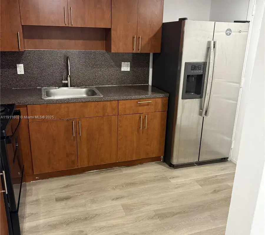 1200 SW 50th Ave # 3, North Lauderdale FL 33068