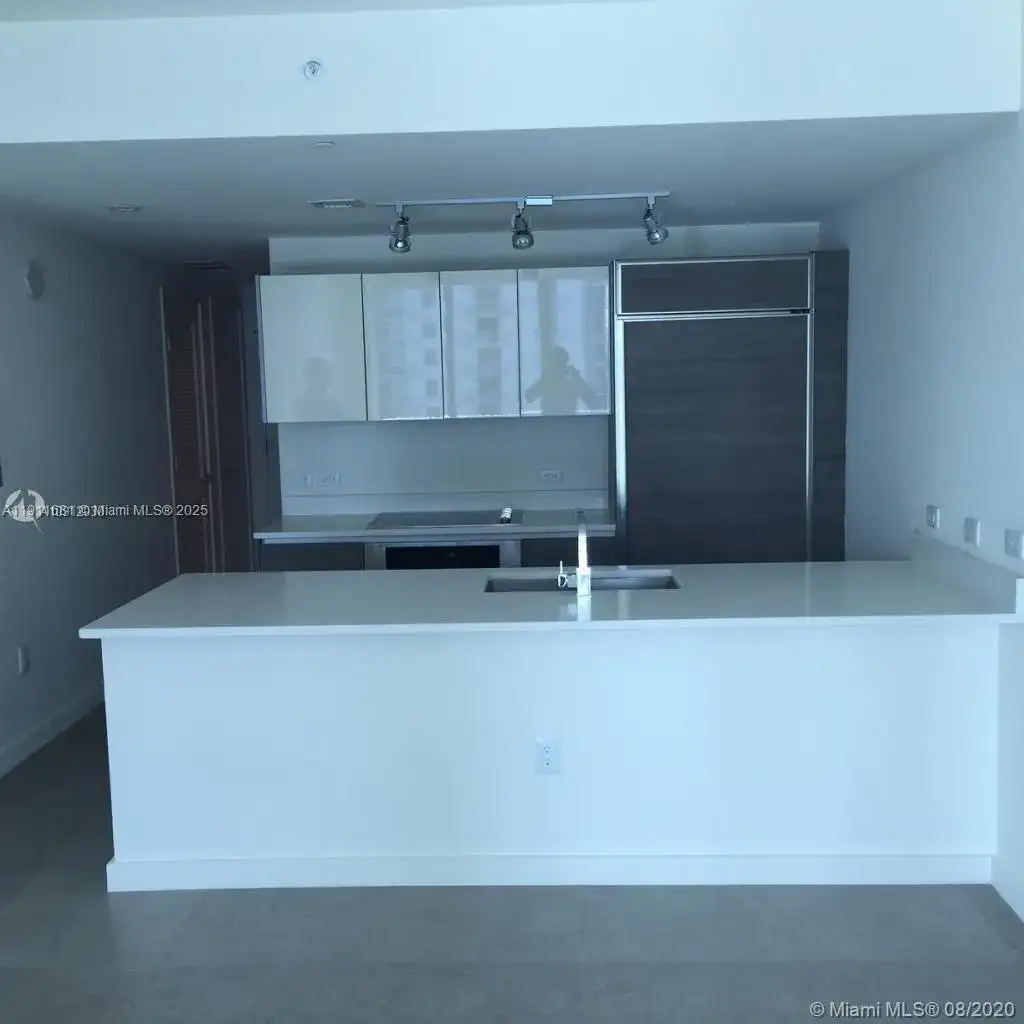 1100 S Miami Ave # 2911, Miami FL 33130 photo 2