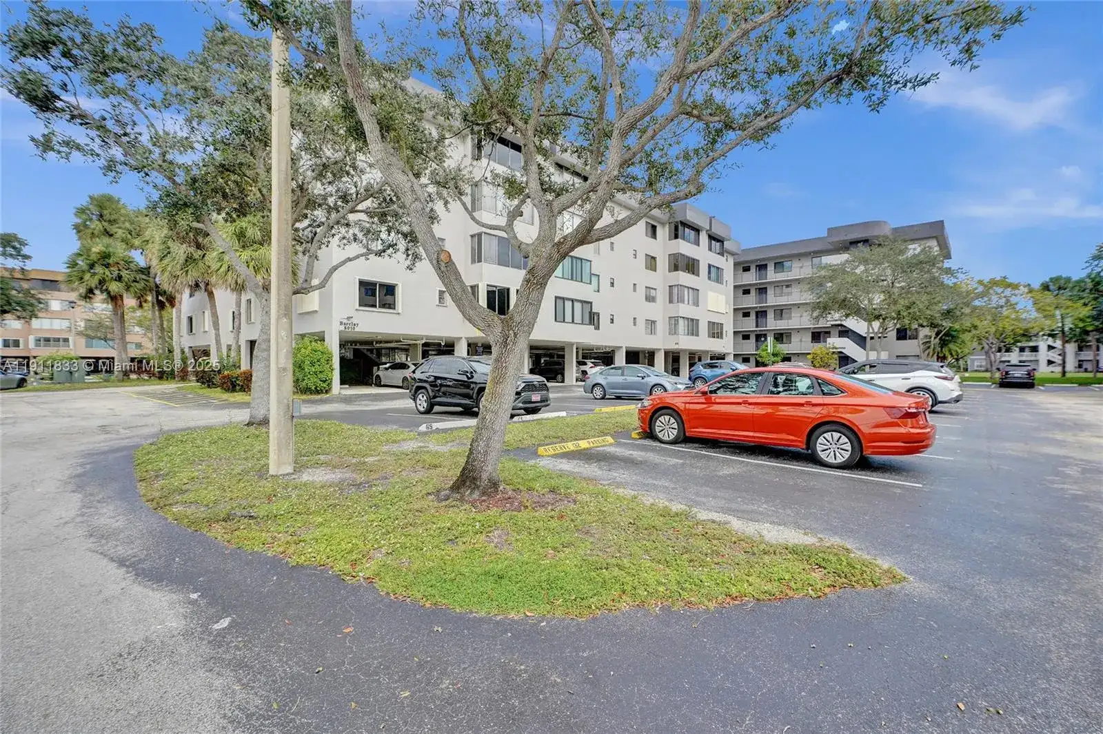 8010 Hampton Blvd # 211, North Lauderdale FL 33068 photo 3